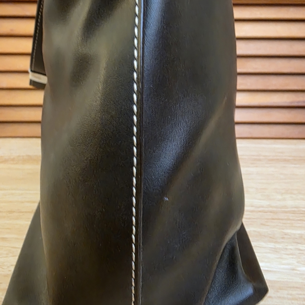 NWT Avenue Vintage Women's Brown Hobo Bag With Contrast Stitching - Picture 7 of 15